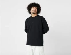 Nike Premium Essential Long Sleeve T-Shirt