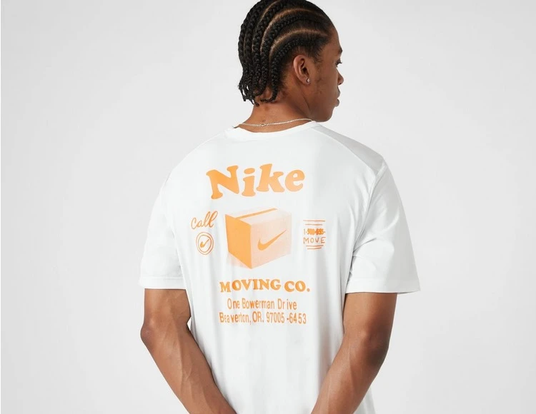 Nike Moving T-Shirt 5 Nike Moving T-Shirt - Image 5