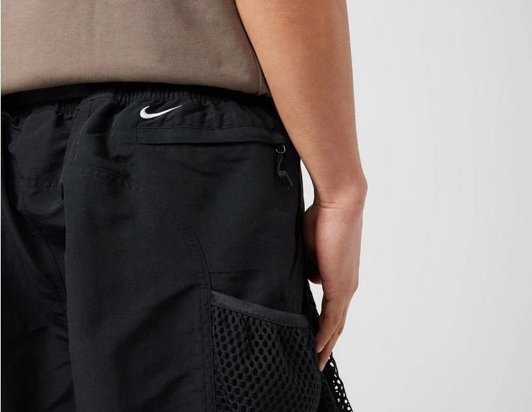 Nike ACG Snowgrass Cargo Shorts 4 Nike ACG Snowgrass Cargo Shorts - Image 4